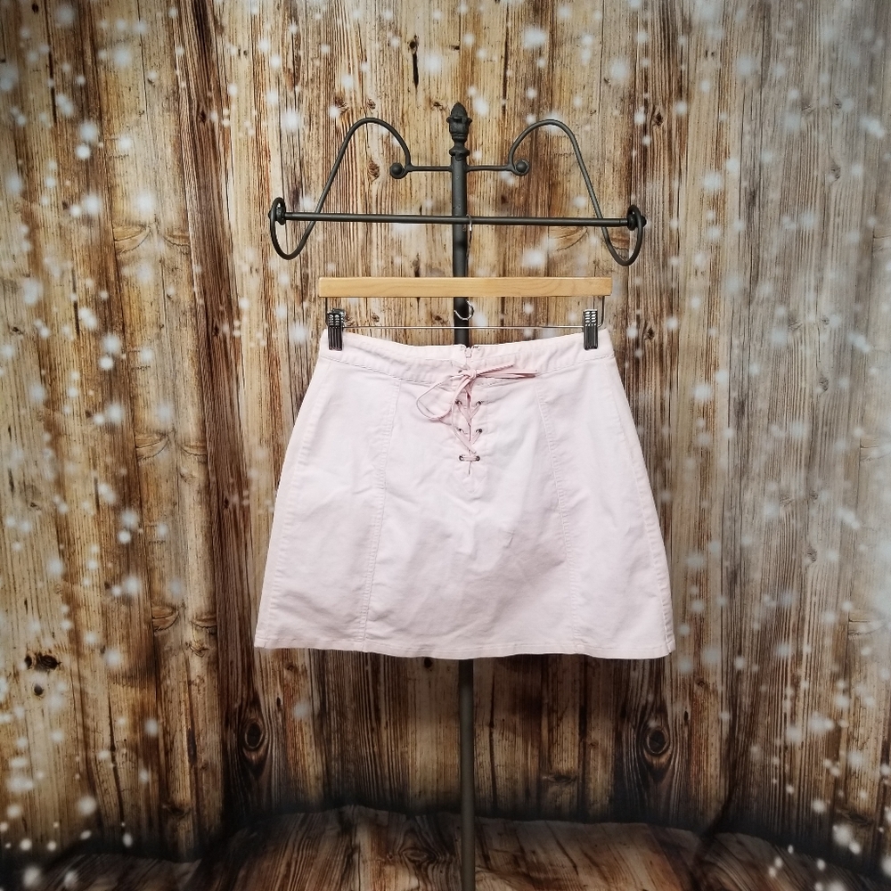 Forever 21 Light Pink Velvet Junior's M Lace Front Flared Zip-Up Mini Skirt